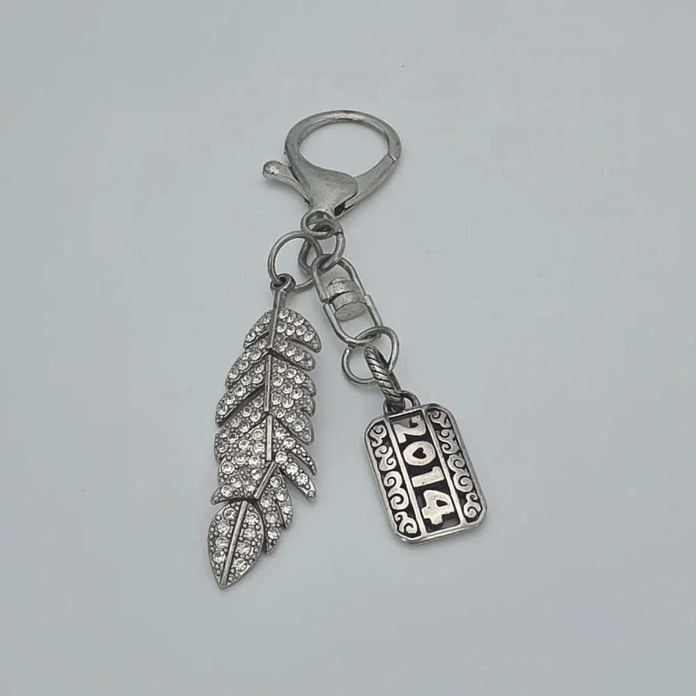 BRIGHTON 2014 Keychain Fob Feather‎ Charm Crystal Accents Silver Plate 4